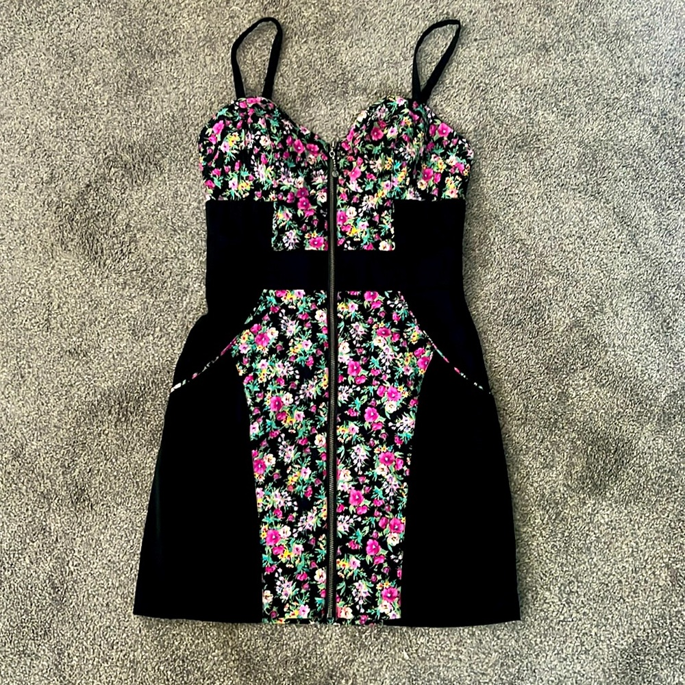 Guess pinup style mini dress